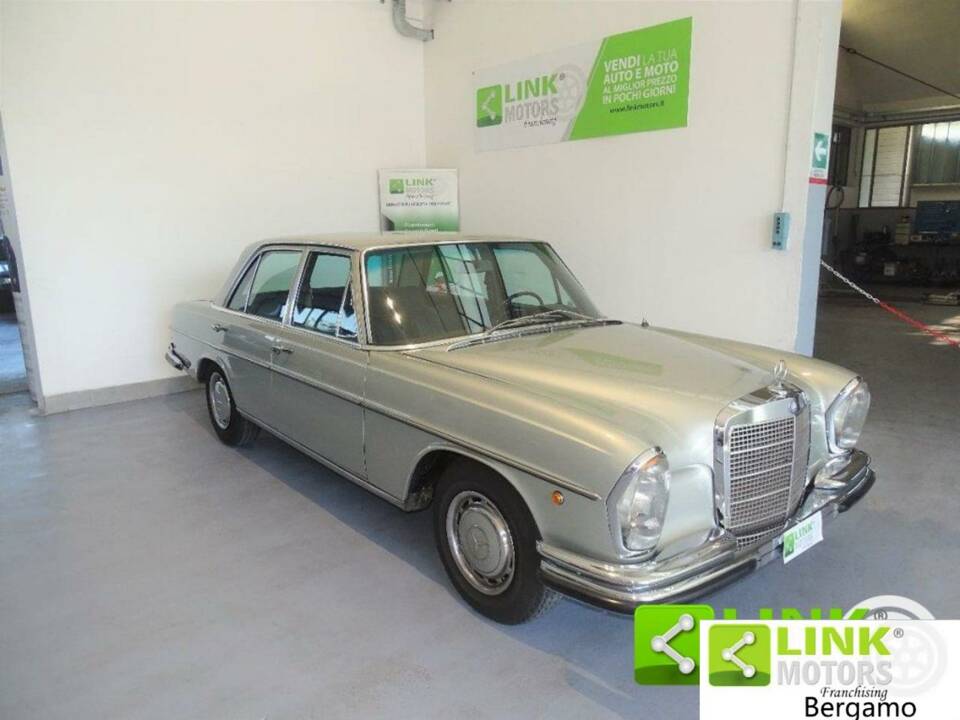 Image 1/10 of Mercedes-Benz 280 SE (1969)