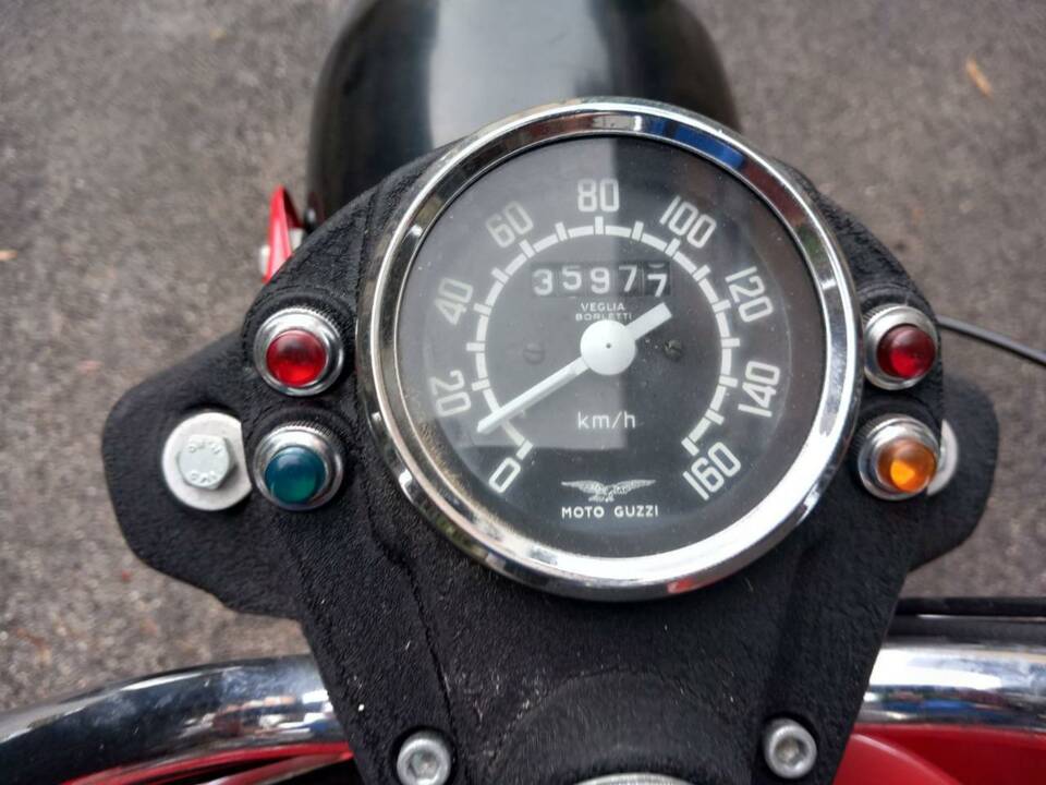 Image 8/10 of Moto Guzzi DUMMY (1971)