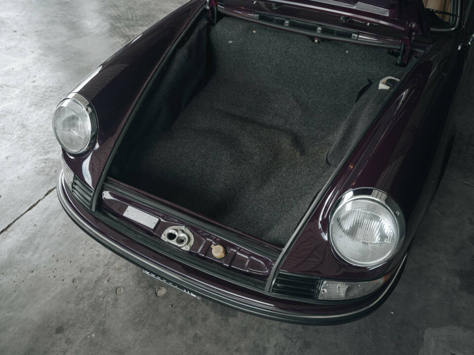 Immagine 63/68 di Porsche 911 2.4 S (1973)