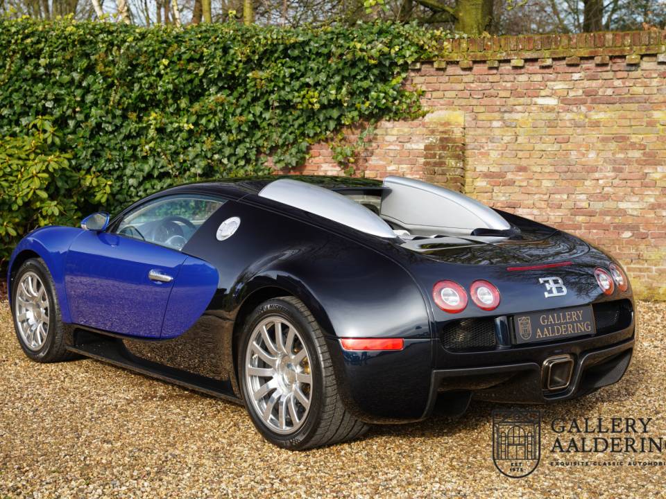 Immagine 2/50 di Bugatti EB Veyron 16.4 (2007)