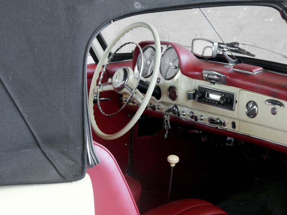 Image 23/50 de Mercedes-Benz 190 SL (1960)