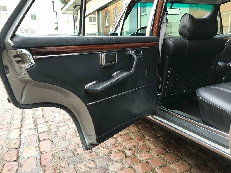 Imagen 35/50 de Mercedes-Benz 300 SEL 6.3 (1971)