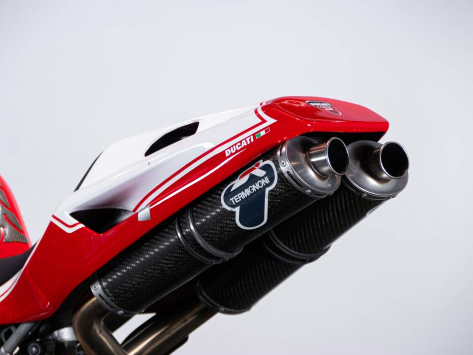 Image 12/50 of Ducati DUMMY (1999)