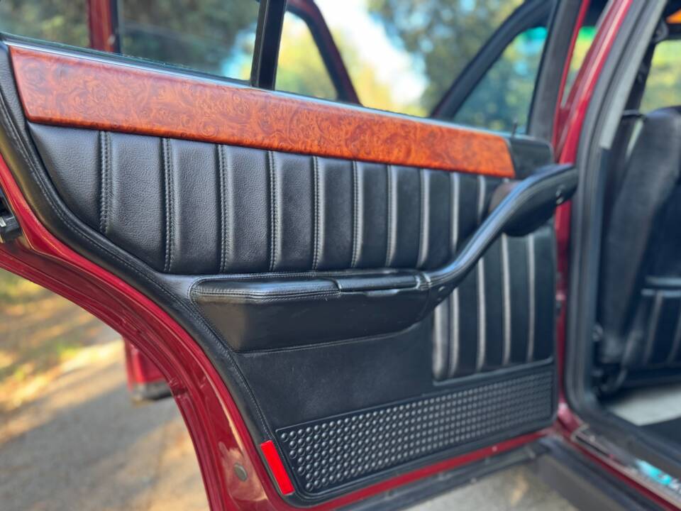 Bild 27/55 von Lancia Thema 8.32 (1991)