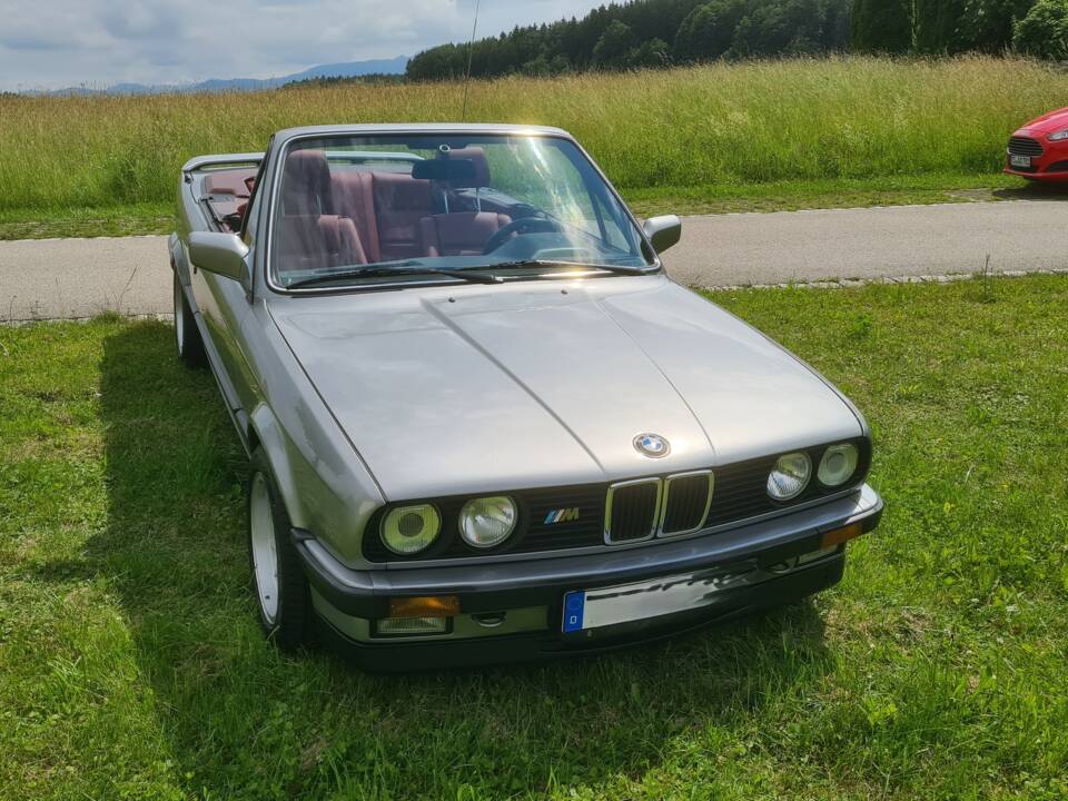 Image 1/18 of BMW 325i (1987)