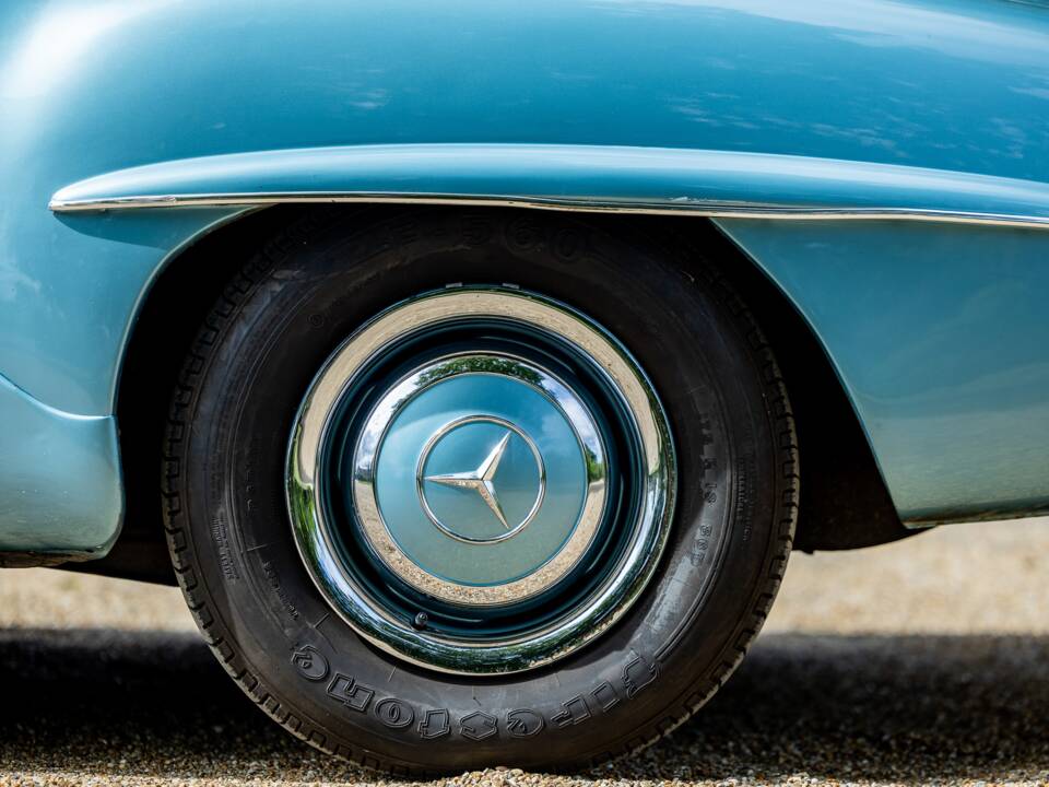Bild 24/50 von Mercedes-Benz 190 SL (1961)
