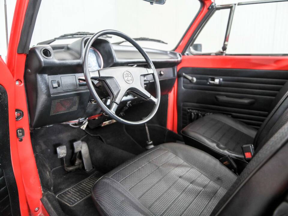 Bild 11/50 von Volkswagen Käfer 1303 LS (1974)