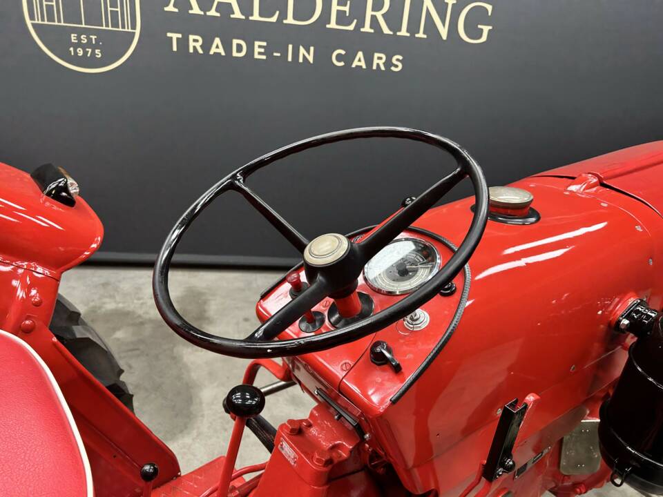 Image 23/50 of Porsche-Diesel Super Export 329 (1962)