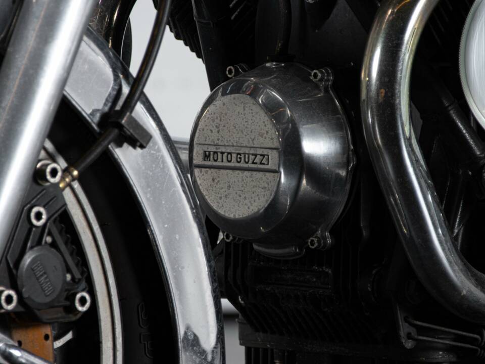Image 32/50 of Moto Guzzi California III (1988)