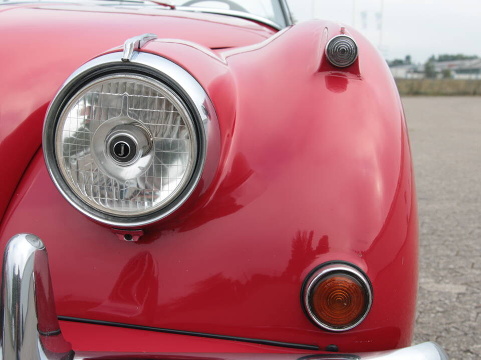 Immagine 11/84 di Jaguar XK 150 SE DHC (1958)