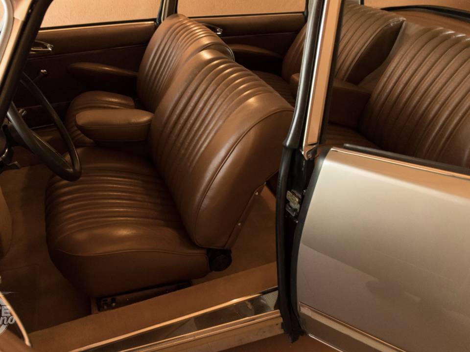 Immagine 10/16 di Citroën DS 23 Pallas IE (1973)