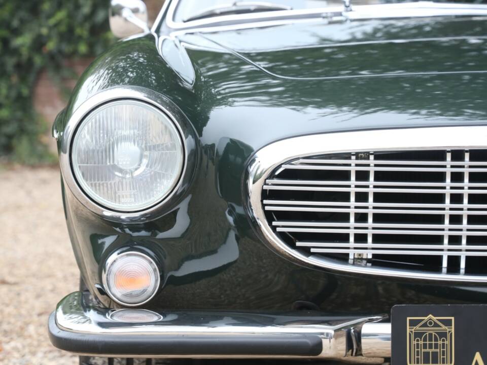 Image 27/50 of Volvo 1800 S (1968)