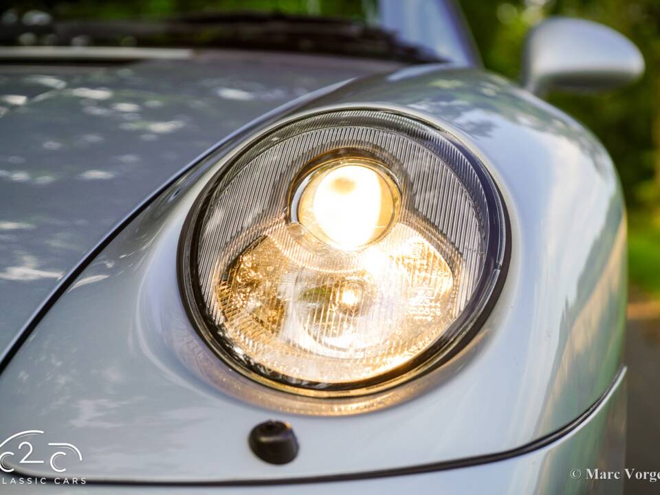 Image 37/63 of Porsche 911 Carrera (1996)