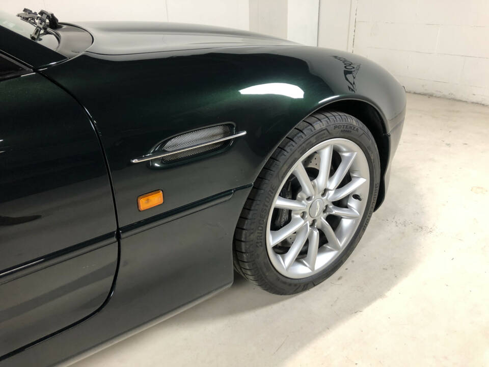 Image 15/35 of Aston Martin DB 7 Vantage (2000)