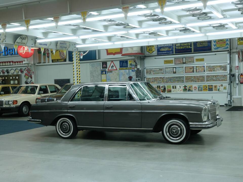 Bild 15/50 von Mercedes-Benz 300 SEL (1967)