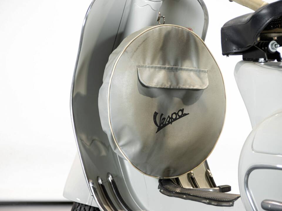 Immagine 17/50 di Piaggio Vespa 125 (1959)
