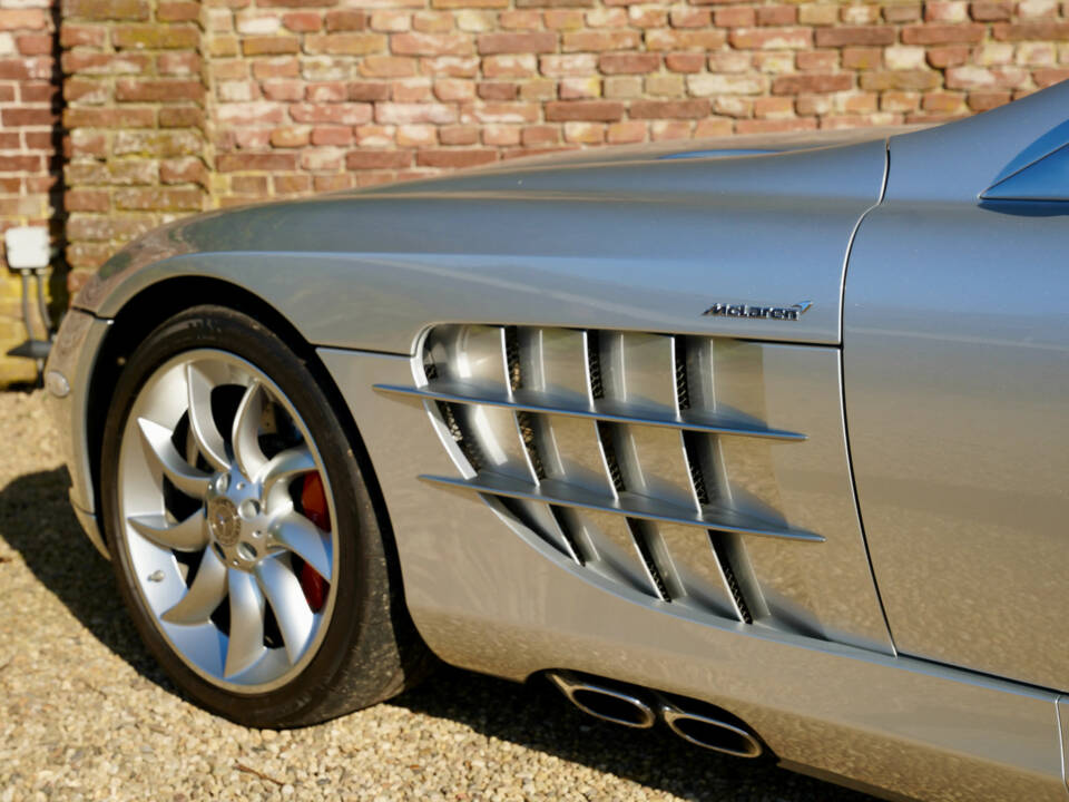 Image 13/50 of Mercedes-Benz SLR McLaren (2009)