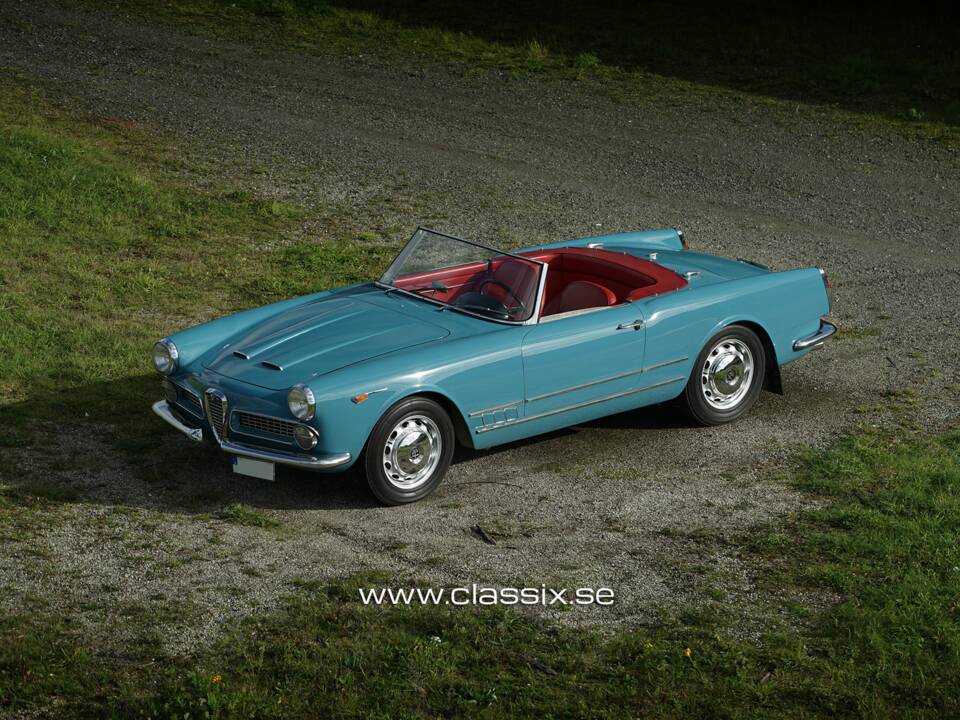 Image 12/18 of Alfa Romeo 2000 Spider (1959)