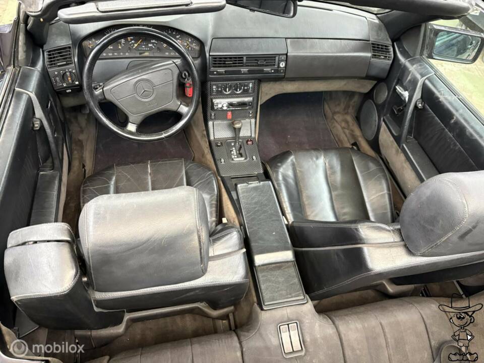 Image 16/40 of Mercedes-Benz 300 SL-24 (1990)