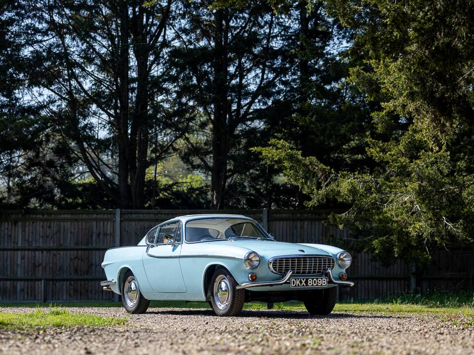Image 17/50 of Volvo 1800 S (1964)
