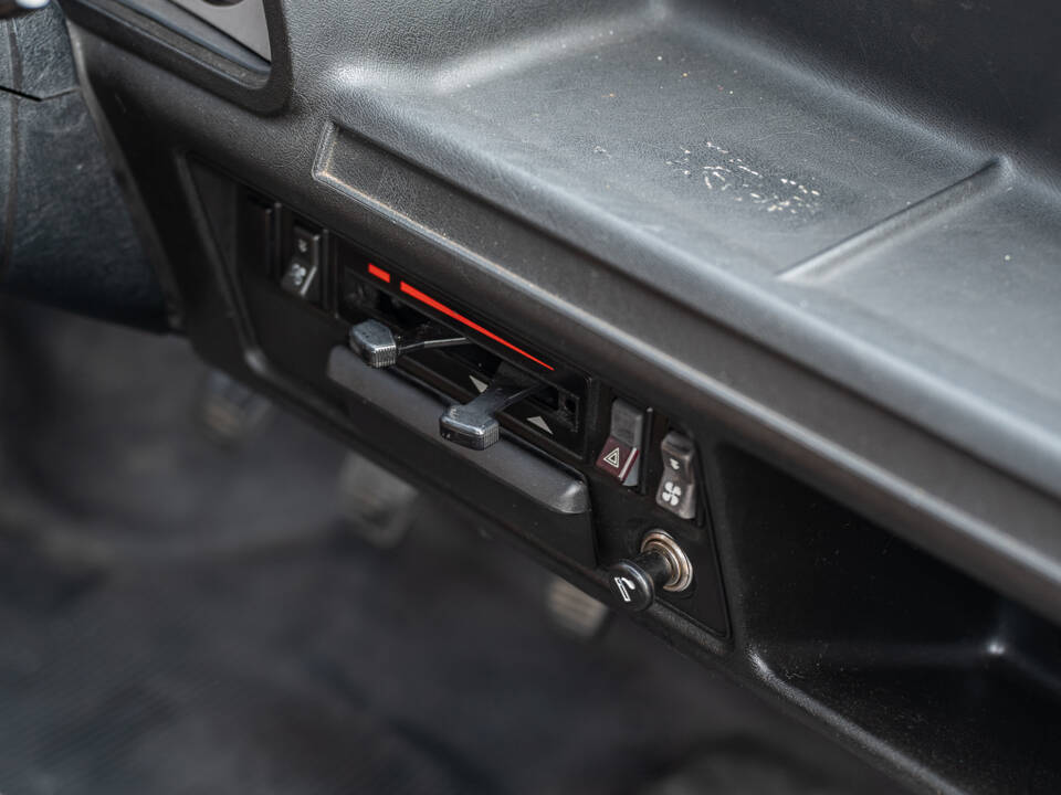 Image 30/36 of Ford Fiesta (1977)