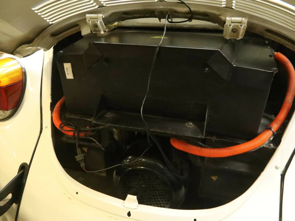 Bild 48/50 von Volkswagen Käfer 1600 (1996)