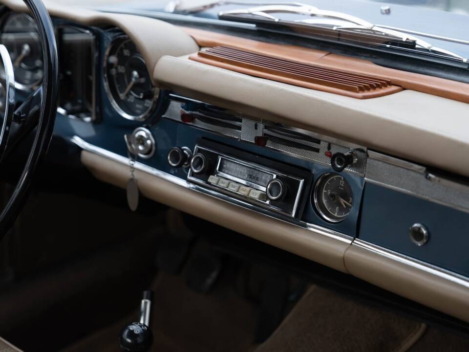 Immagine 48/93 di Mercedes-Benz 230 SL (1965)