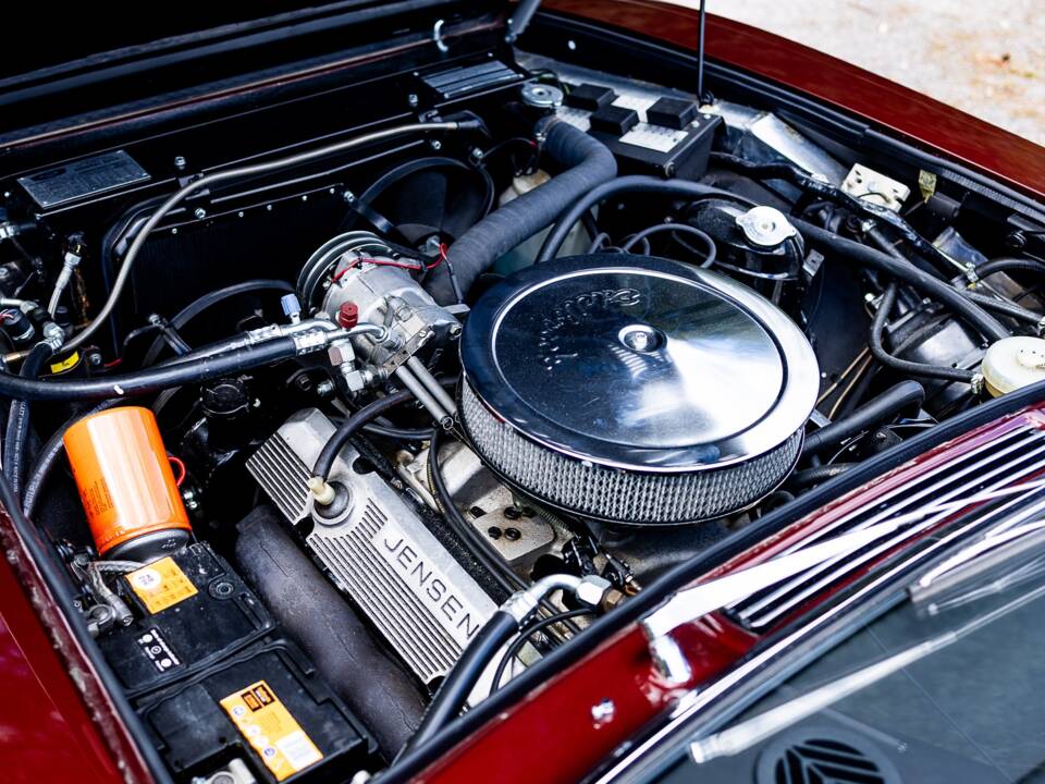 Image 5/50 of Jensen Interceptor MK III (1975)