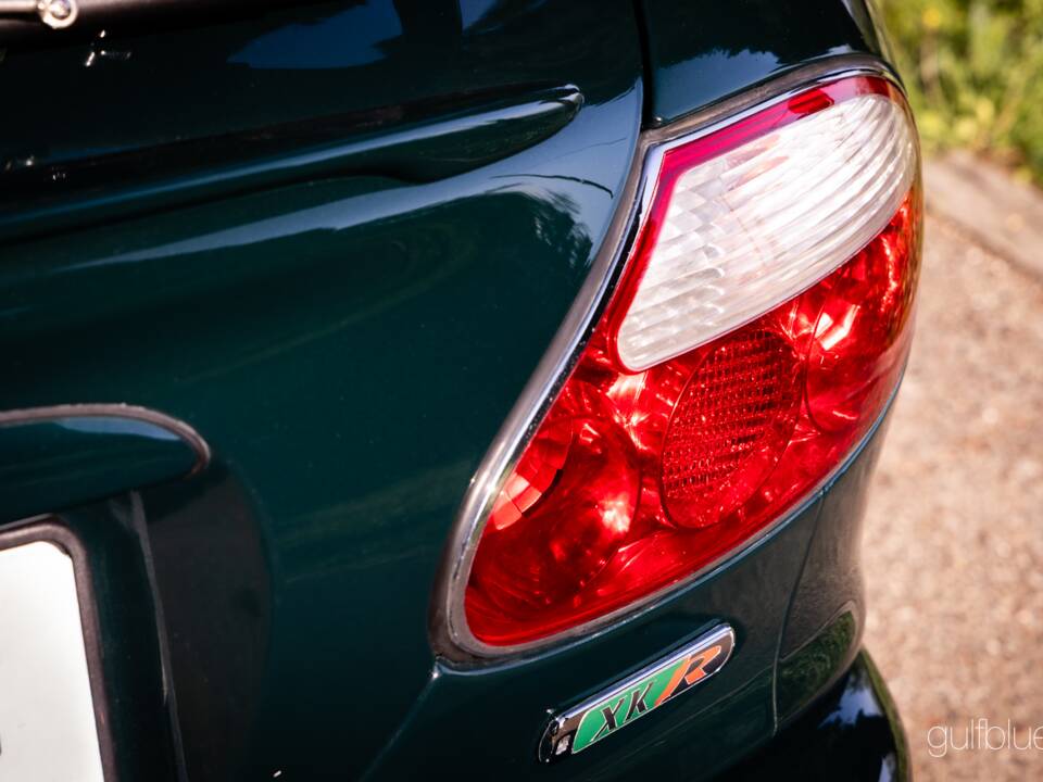 Image 26/70 of Jaguar XKR (2004)