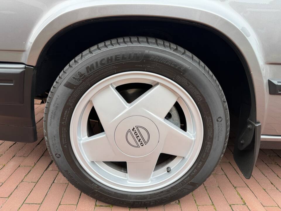 Obraz 27/53 pojazdu Volvo 740 (1990)