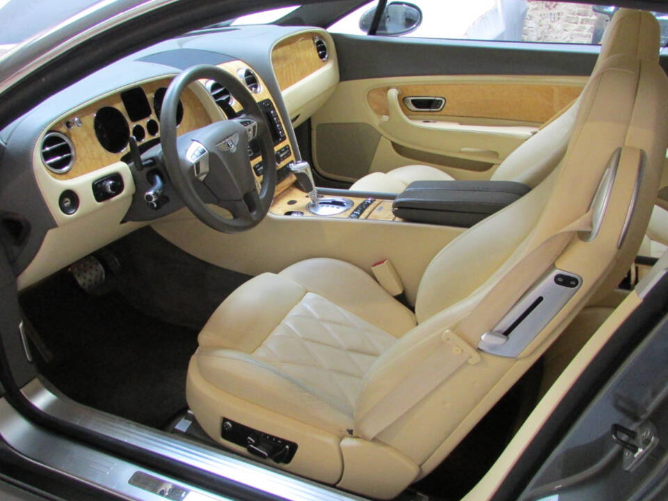 Immagine 11/23 di Bentley Continental GT Speed (2008)