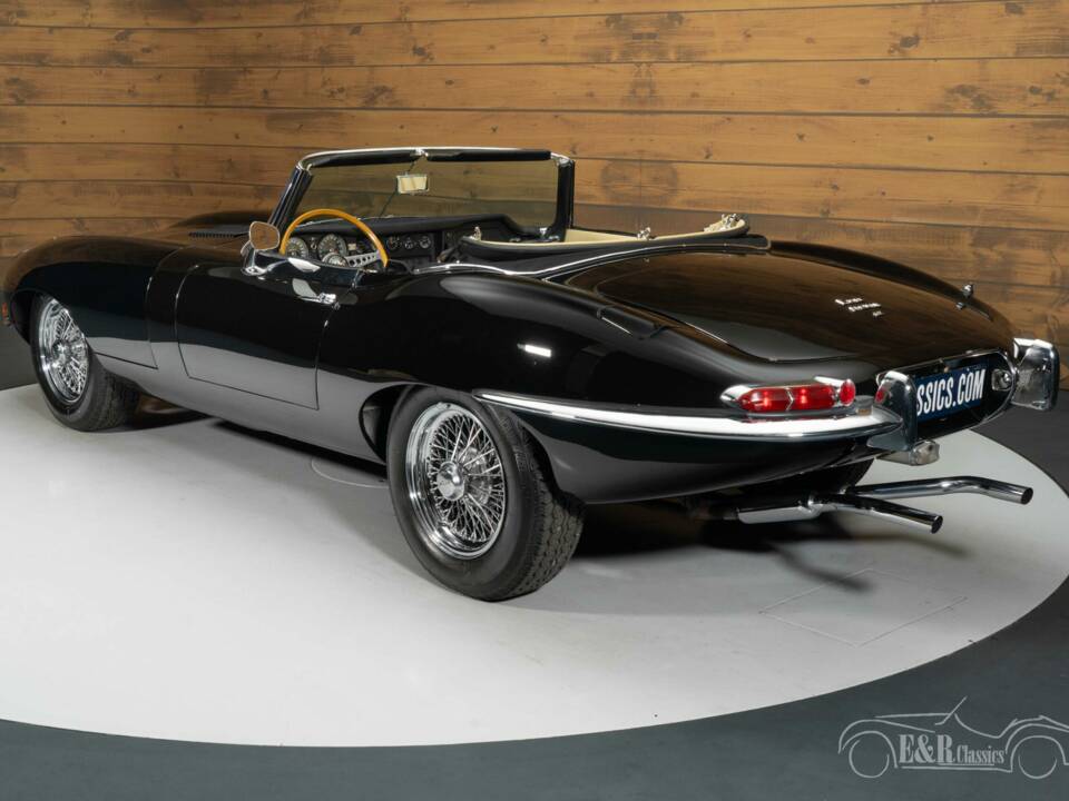 Bild 3/6 von Jaguar E-Type 4.2 (1967)