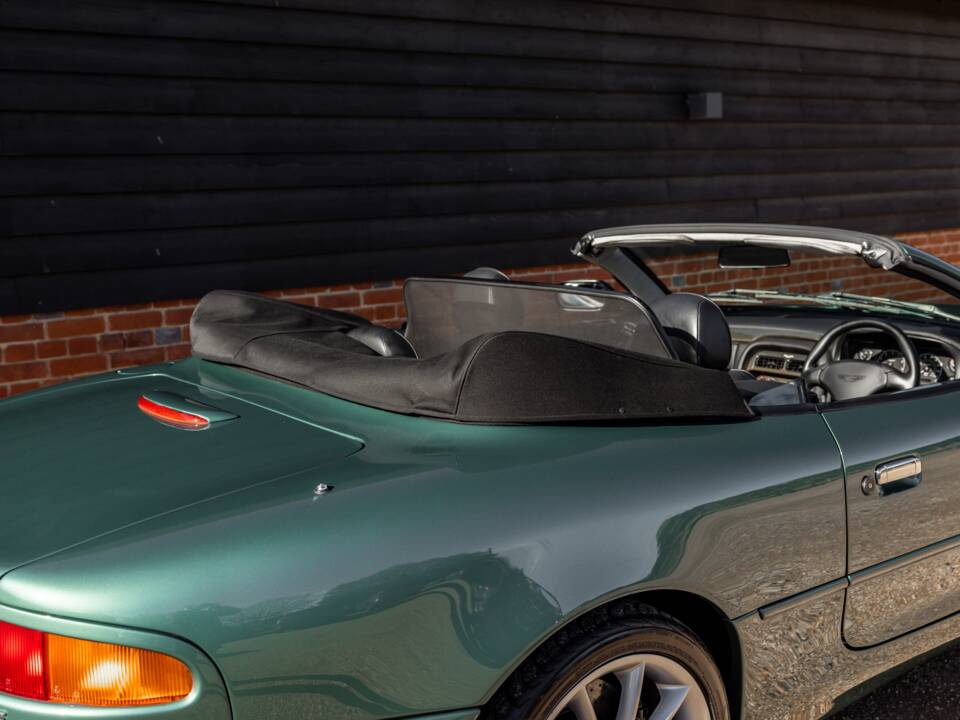 Bild 30/83 von Aston Martin DB 7 Vantage Volante (2001)
