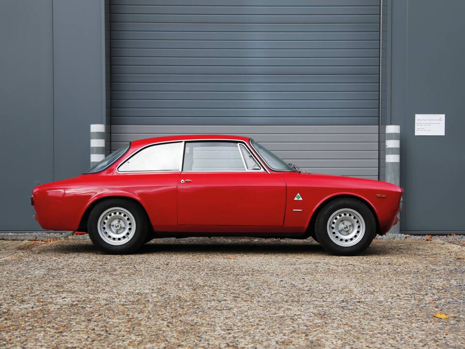 Immagine 1/48 di Alfa Romeo Giulia 1750 GT Am (1970)