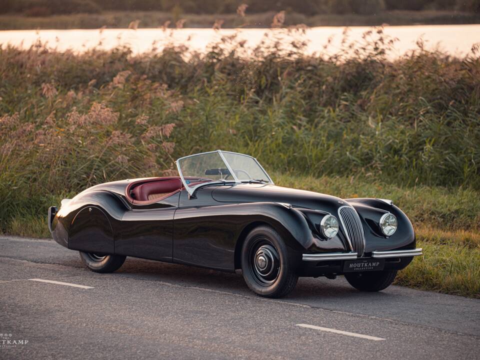 Image 3/20 of Jaguar XK 120 OTS (1950)