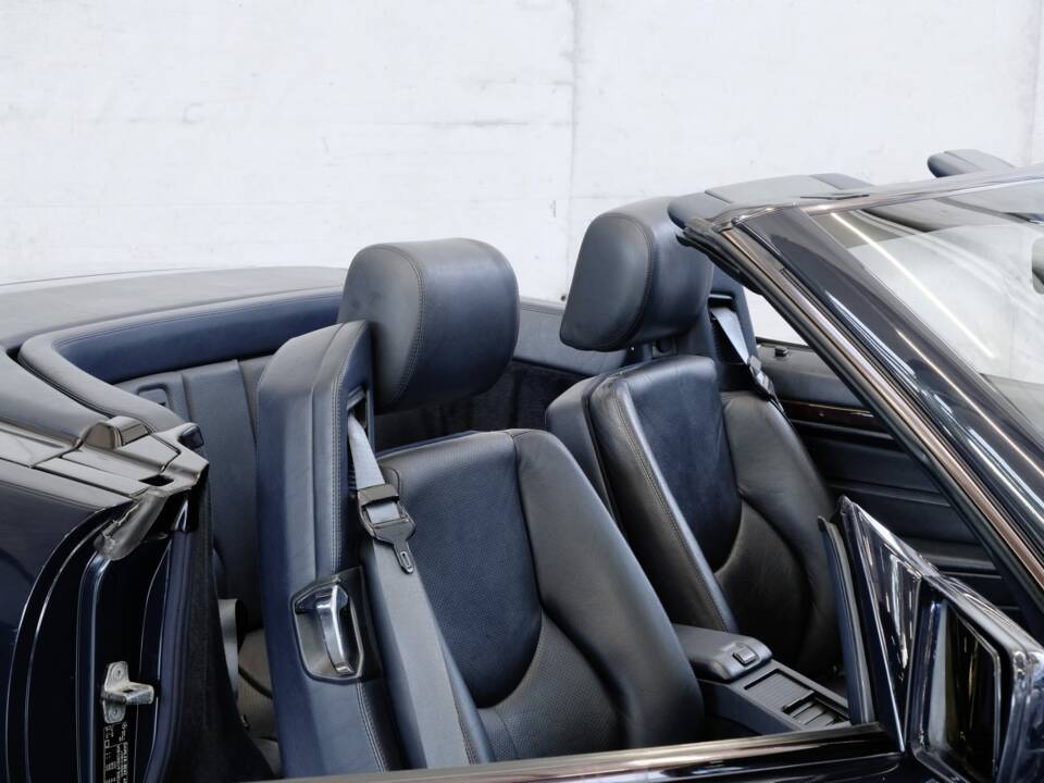 Image 25/46 of Mercedes-Benz SL 320 (1998)