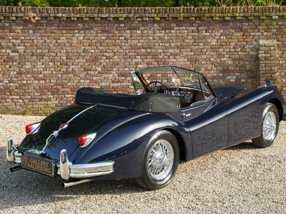 Image 28/50 de Jaguar XK 140 DHC (1954)