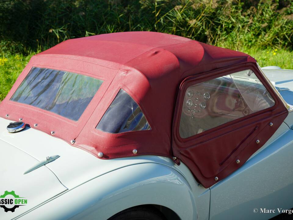 Image 37/45 of Triumph TR 2 (1954)