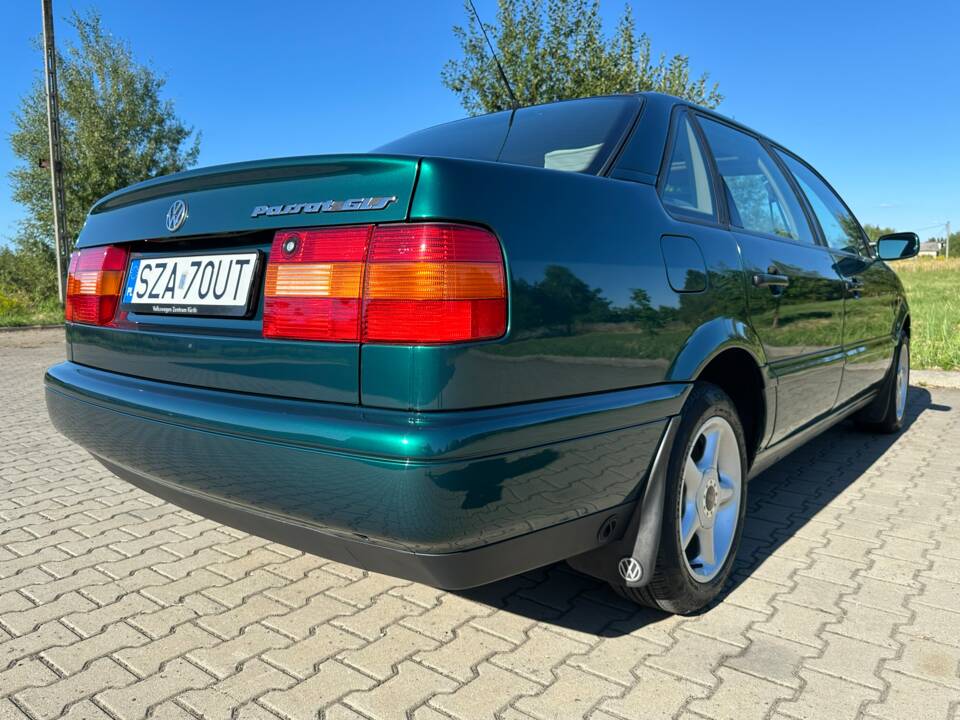 Bild 5/40 von Volkswagen Passat 2.0 (1995)