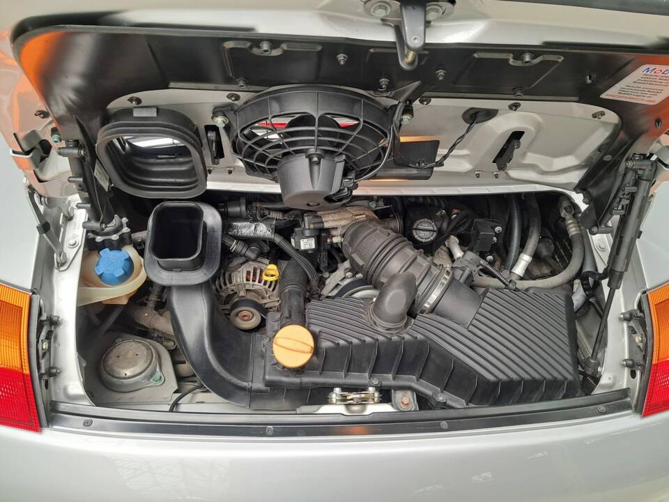 Image 10/33 de Porsche 911 Carrera (1996)
