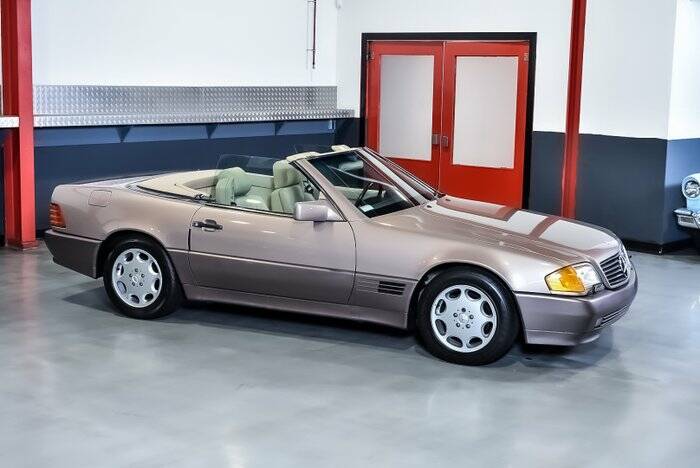 Image 7/7 of Mercedes-Benz 300 SL (1993)