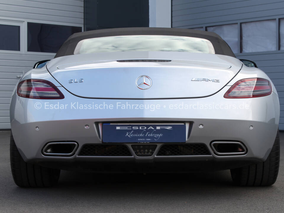 Afbeelding 18/36 van Mercedes-Benz SLS AMG Roadster (2012)