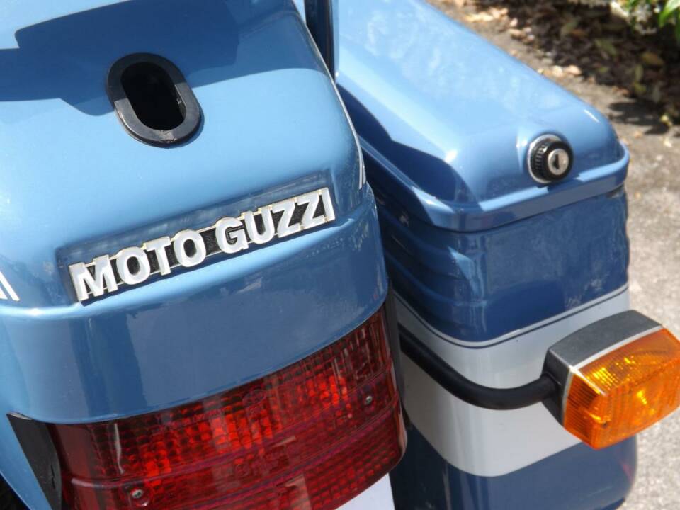 Image 24/50 of Moto Guzzi DUMMY (1994)