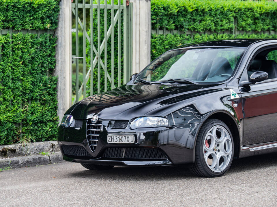 Image 7/36 of Alfa Romeo 147 3.2 GTA (2003)