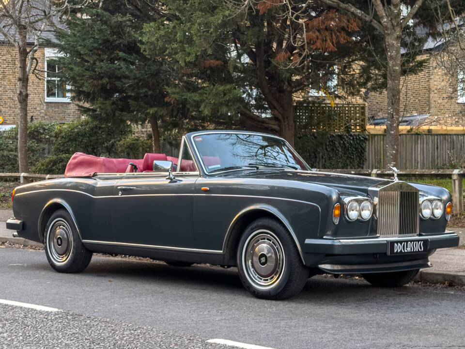 Image 2/22 of Rolls-Royce Corniche IV (1995)