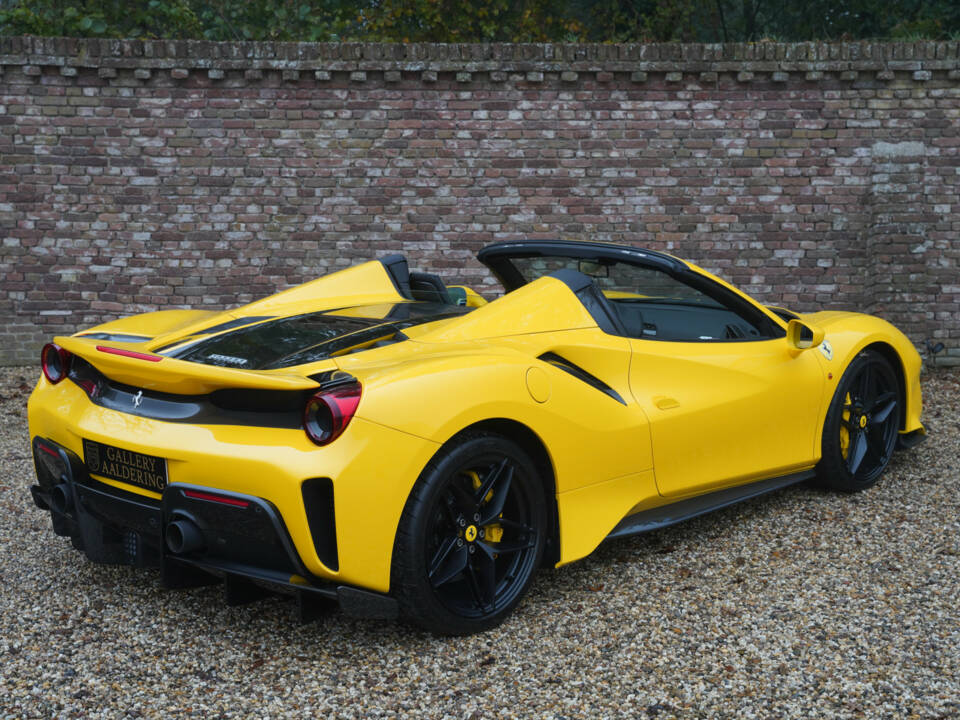 Bild 49/50 von Ferrari 488 Pista Spider (2021)