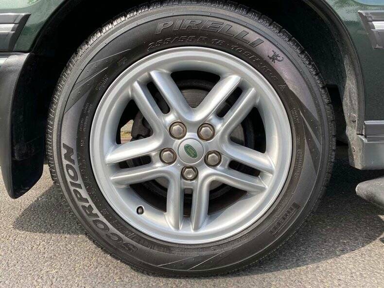 Imagen 31/50 de Land Rover Range Rover 4.6 Vogue (2001)