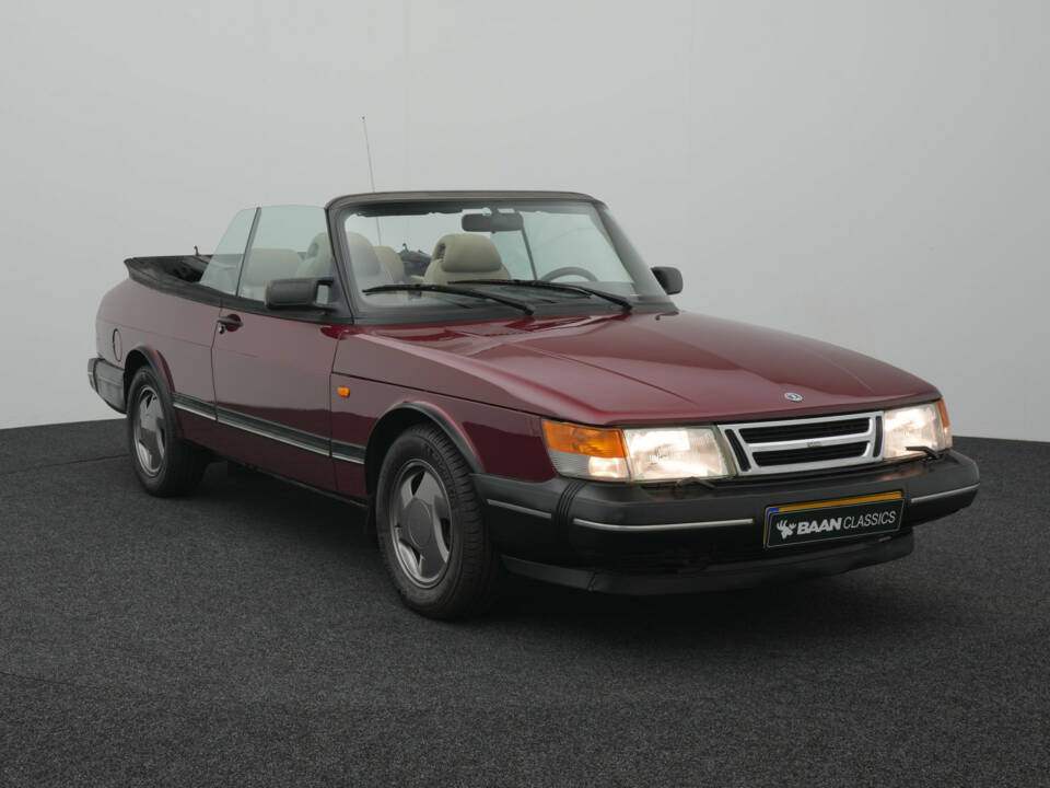Image 6/29 of Saab 900 2.0i 16V (1993)