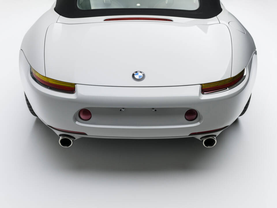Image 27/80 of BMW Z8 (2000)