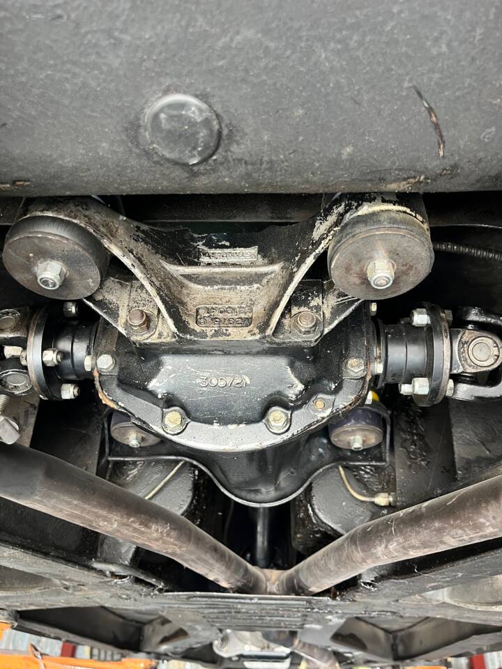 Image 14/18 of Triumph TR 4A IRS (1967)